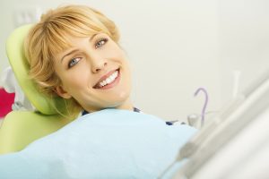 The Los Fresnos dentist maintains healthy and beautiful smiles. 